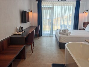 Deluxe Room | In-room safe, blackout curtains, soundproofing, free WiFi