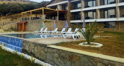 Rigani Gökçeada (+14)