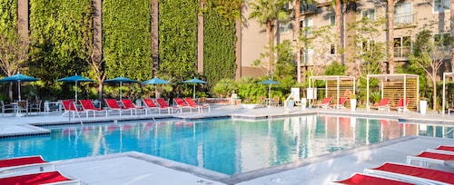 Comfortable suite within 2 miles of Disneyland Park.