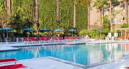 Comfortable suite within 2 miles of Disneyland Park.