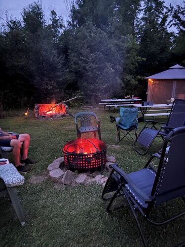  It is not a bedroom .Not a joke. Welcome to the black hole!!