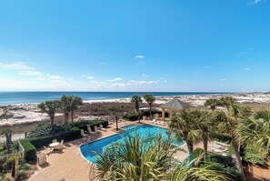 Piscina interna, piscina aquecida