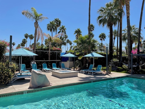 Desert Paradise Resort- Gay Men's Resort