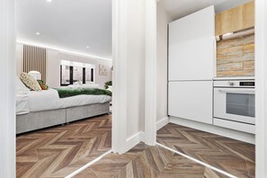 1 chambre, fer et planche à repasser, Wi-Fi, draps fournis