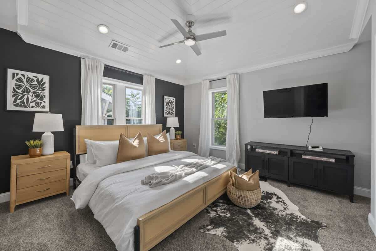 4 soverom, strykejern/-brett, reiseseng for barn og wi-fi (inkludert)