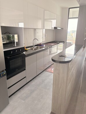 Mikrowelle, Ofen, Herdplatte