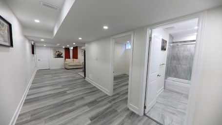 Interior. Clean & Cozy Home Near Downtown