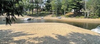 Great Sacandaga Lake 4 Season Cabin - Leaf Peeping Availability!