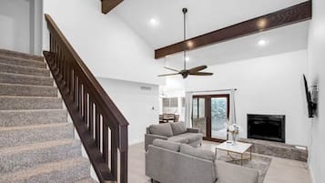 TV, fireplace