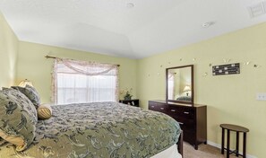 House, Multiple Beds, Pool Access, Pool View (Tropical Oasis on Hypolita) | Individually decorated, individually furnished, bed sheets