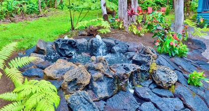 Lush Volcano Retreat- Hot Tub & Lava Water Feature