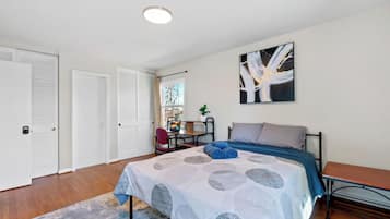 4 habitaciones, escritorio, tabla de planchar con plancha y wifi gratis