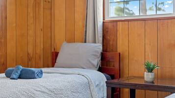 4 habitaciones, escritorio, tabla de planchar con plancha y wifi gratis