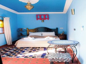 7 dormitorios, Internet, ropa de cama