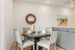 Townhome, Berbilang Katil, Patio (Waves of Relaxation) | Tempat makan
