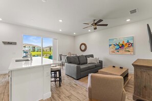 Townhome, Multiple Beds, Patio (Waves of Relaxation) | Interior