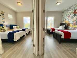 5 bedrooms, iron/ironing board, WiFi, bed sheets