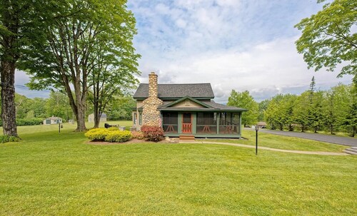 Lakeside Retreat with Guest Cottage on 5+ Acres