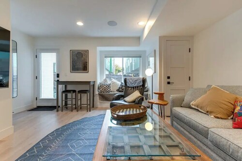 New two room apartment close to stadium and downtown on a park