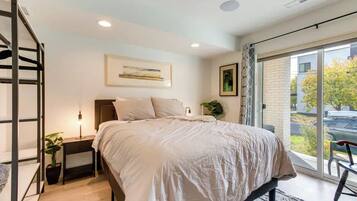 1 chambre, fer et planche à repasser, Wi-Fi, draps fournis
