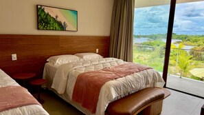 6 bedrooms, iron/ironing board, free WiFi, bed sheets - Casa Lagun – 6 Luxury Suites with Sea and Lagoon Views in Alphaville Guarajuba (Guarajuba Camaçari)