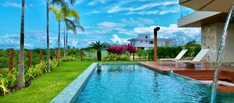 Casa Lagun – 6 Luxury Suites with Sea and Lagoon Views in Alphaville Guarajuba