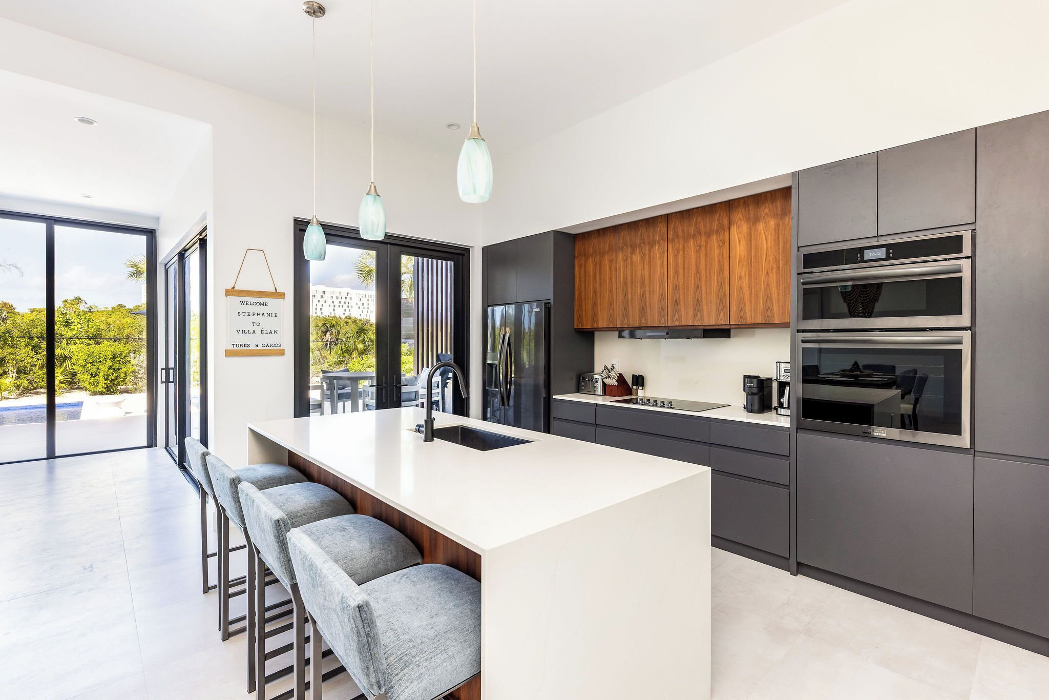 Private Villa Collection - The Villas at Grace Bay Villa 4