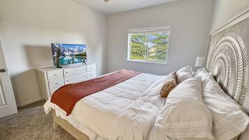 3 slaapkamers, reisbedje, gratis wifi, beddengoed