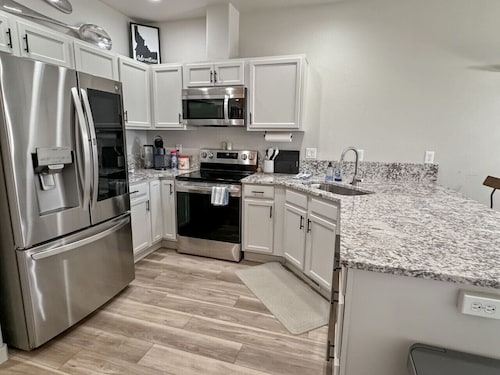 Modern Townhome in the Heart of Donnelly – Near Tamarack & Lake Cascade