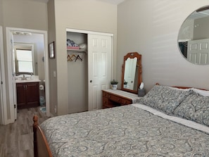 1 bedroom, iron/ironing board, WiFi, bed sheets
