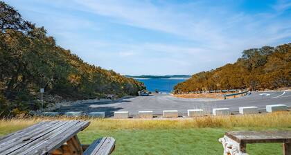 NEW, 2 Full Beds Suite AT OPEN Boat Ramp 1