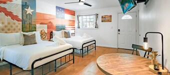 2 Full Beds Ste w/ Kitchenette AT OPEN Boat Ramp #1