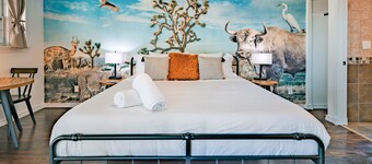 NEW Modern King Suite · AT Boat Ramp #1