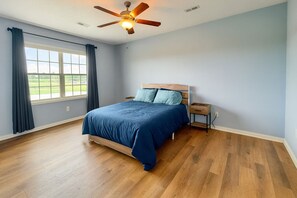 4 bedrooms, iron/ironing board, travel crib, free WiFi