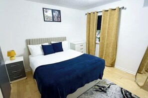 2 Schlafzimmer, Bügeleisen/Bügelbrett, WLAN, Bettwäsche
