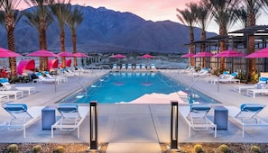 Outdoor pool, pool umbrellas, pool loungers - Modern Miralon - Sophisticated Retreat for Up To 5 w/ Resort Amenities (Palm Springs)