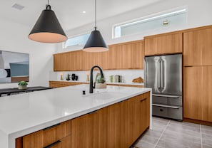 House, Multiple Beds, Pool Access, Pool View (Modern Miralon) | Private kitchen