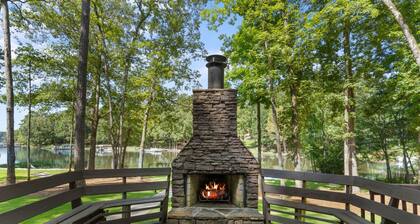 Lake Oconee Getaway • Dock • Fire Pit • Dog Friendly