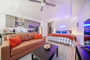 1 室のベッドルーム、WiFi、ベッドシーツ