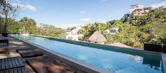 Fantastic 2-bedroom condo with AC in Sayulita