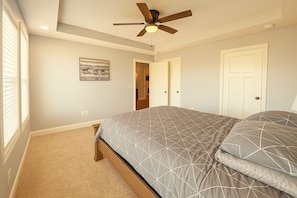 4 bedrooms, desk, iron/ironing board, travel cot