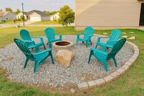 Property grounds - Quiet, Convenient, Spacious, and Fully Equipped (Bowling Green)