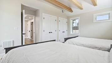 House, Multiple Beds, Patio, Garden View (Bourne By The Beach) | Individually decorated, individually furnished, bed sheets