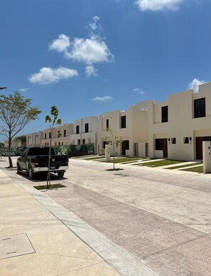 Exterior -  Cancun Breeze3-bedroom house in terrific Quintana Roo , close to Xcaret parks (quintana roo)