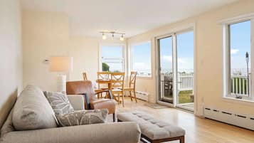House, Multiple Beds, Patio, Ocean View (Wave Therapy) | Living area | 42-inch flat-screen TV with digital channels