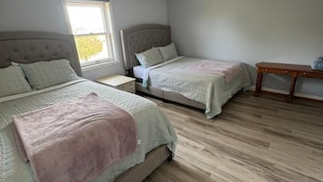 5 Schlafzimmer, Bügeleisen/Bügelbrett, kostenloses WLAN, Bettwäsche