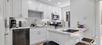 Arlington Entertainment District Home Green Door