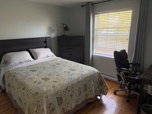 2 chambres, bureau, fer et planche à repasser, Wi-Fi gratuit