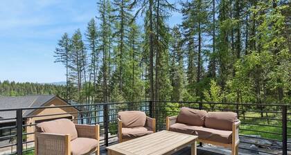 Newly built two bedroom rental with Blanchard Lake access in Whitefish!