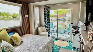 1 habitación, wifi y ropa de cama